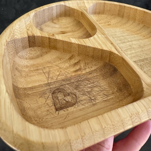 Munchkin Bamboo Divided Suction Plate - Picture 4 of 10